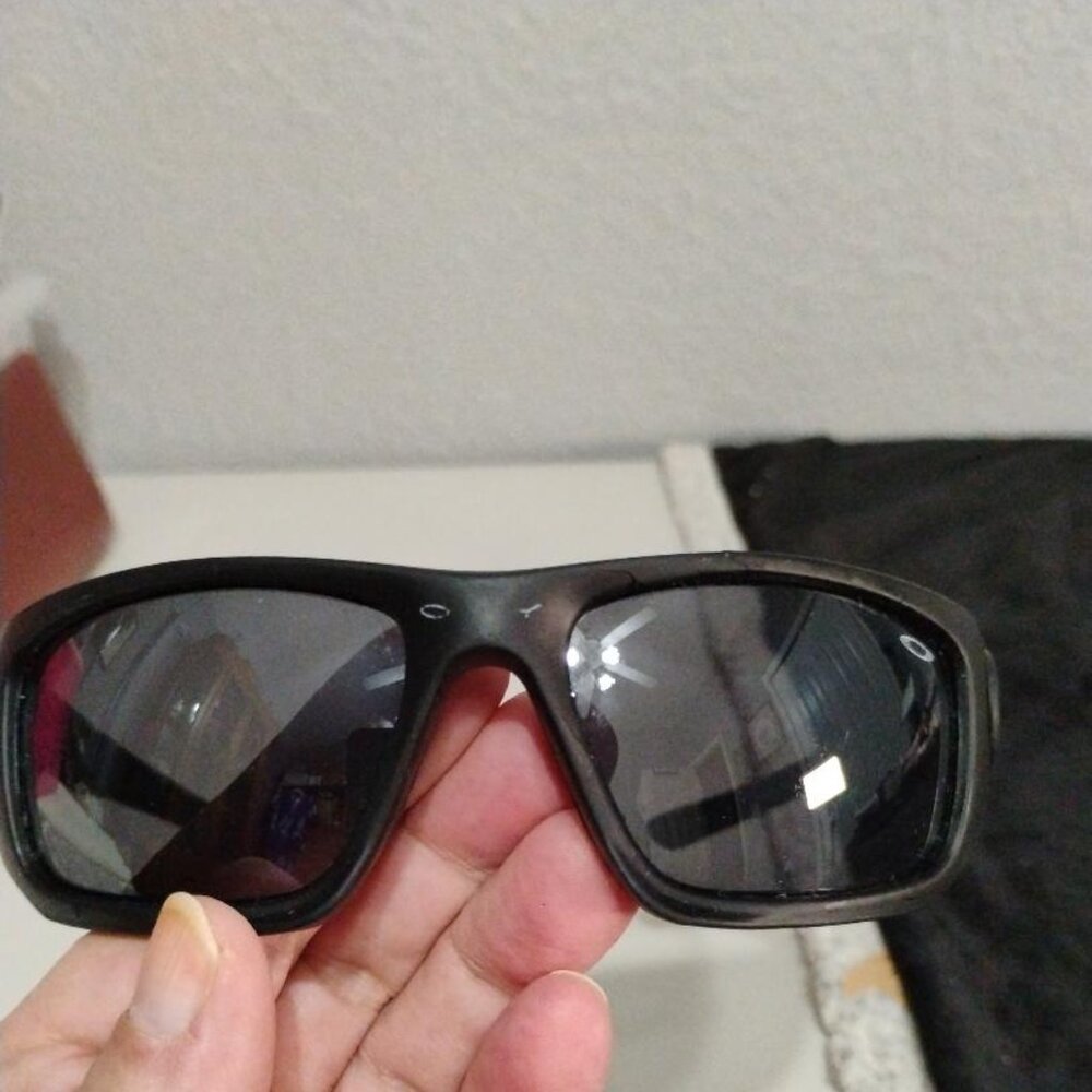 Oakley Rectangular Sunglasses Used - image 6